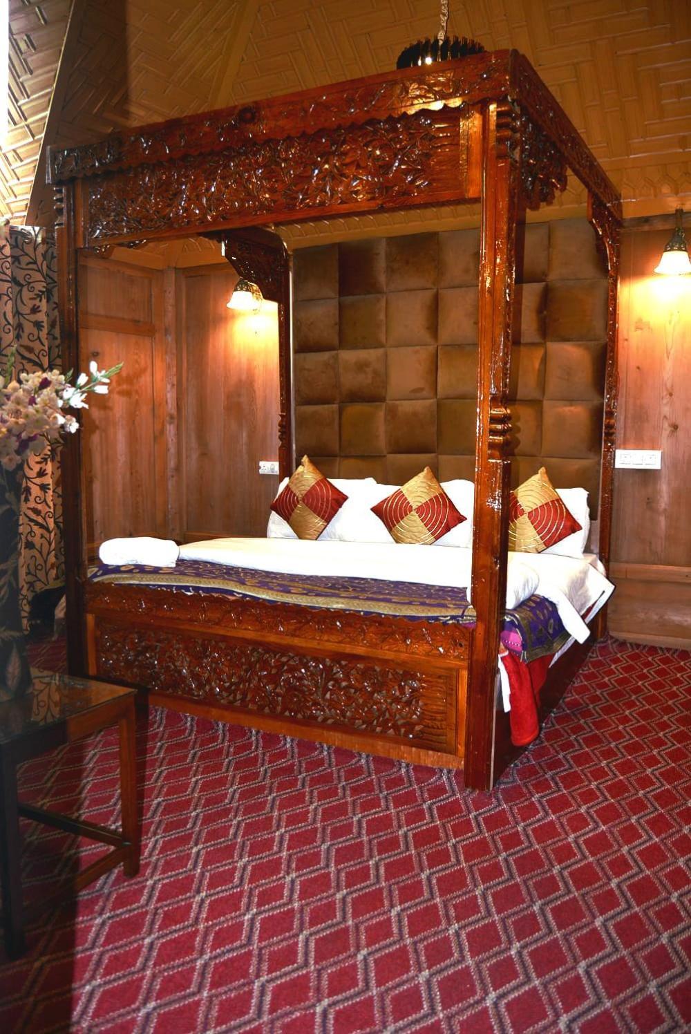 Готель Heritage Amina Group Of Houseboats Срінагар Екстер'єр фото